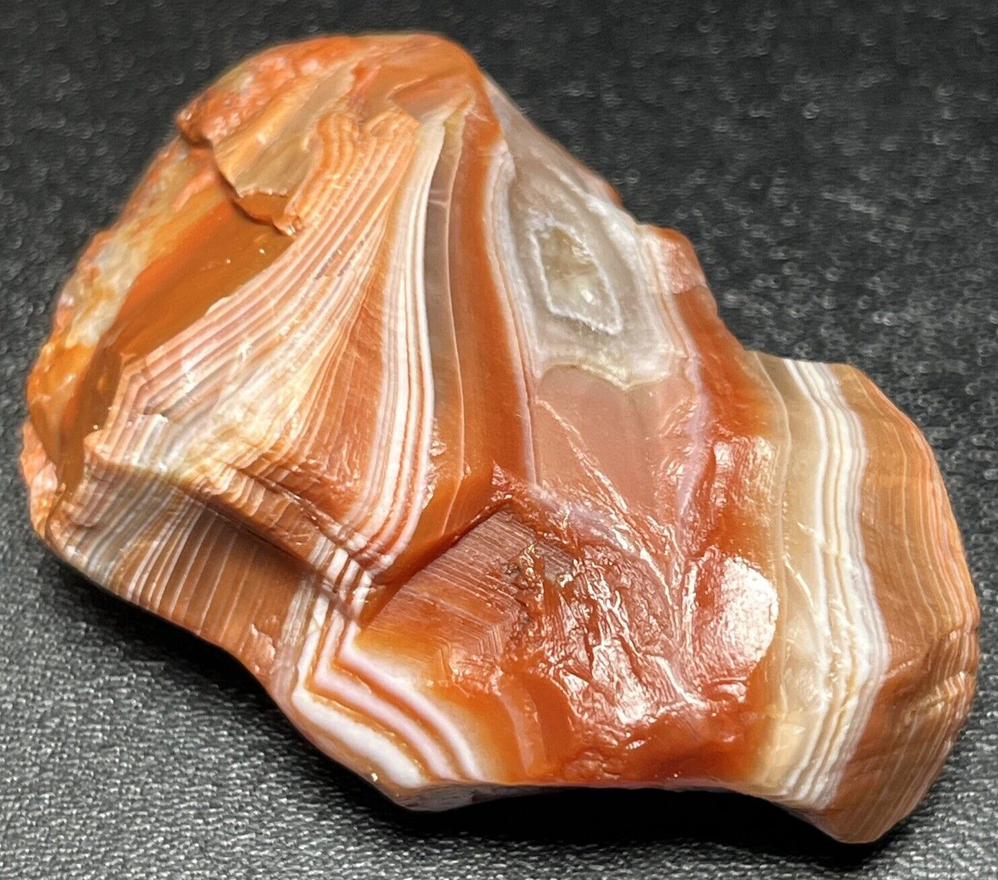 1.8 oz Stunning Edgy Candy Bander Lake Superior Agate. Mn State Gemstone.